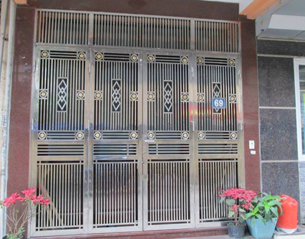 mau-cua-inox-304-dep