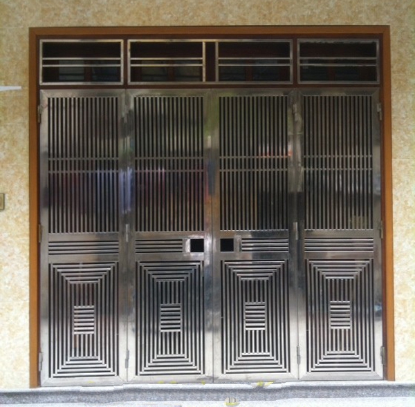 mau-cua-inox-304-dep