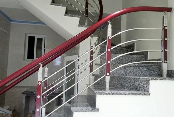 mau-lan-can-cau-thang-inox-dep