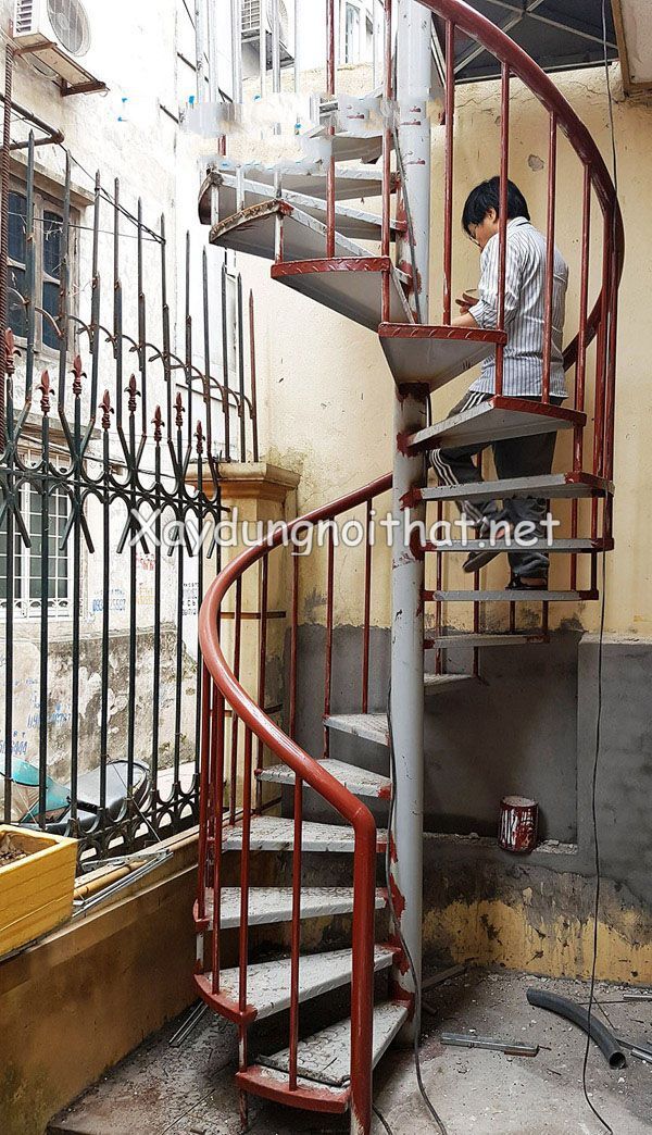 Báo Giá Cầu Thang Sắt Ngoài Trời Mới Nhất – Rẻ Mà Chất Lượng Bất Ngờ! Cau thang sat ngoai troi 3